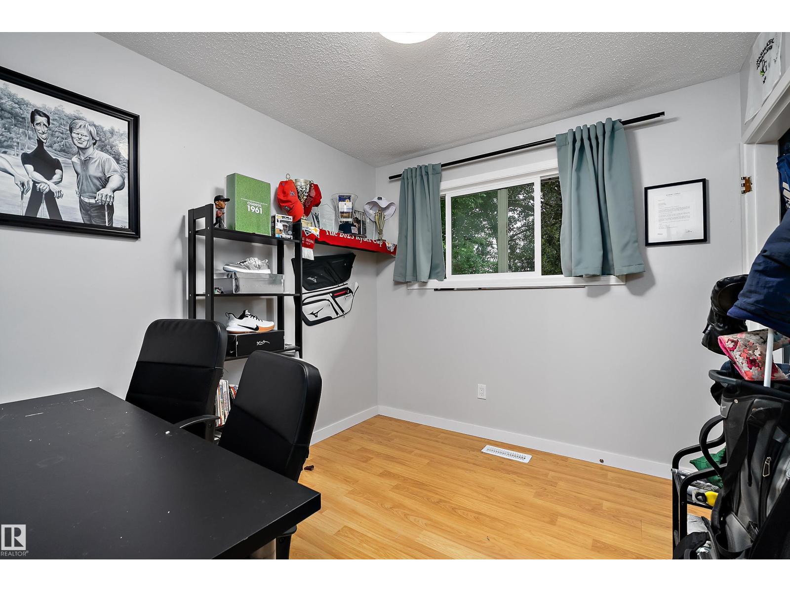 11439 39 AV NW - 20