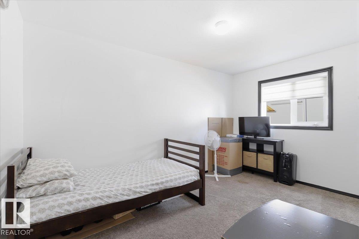 242 Northmount DR - 15