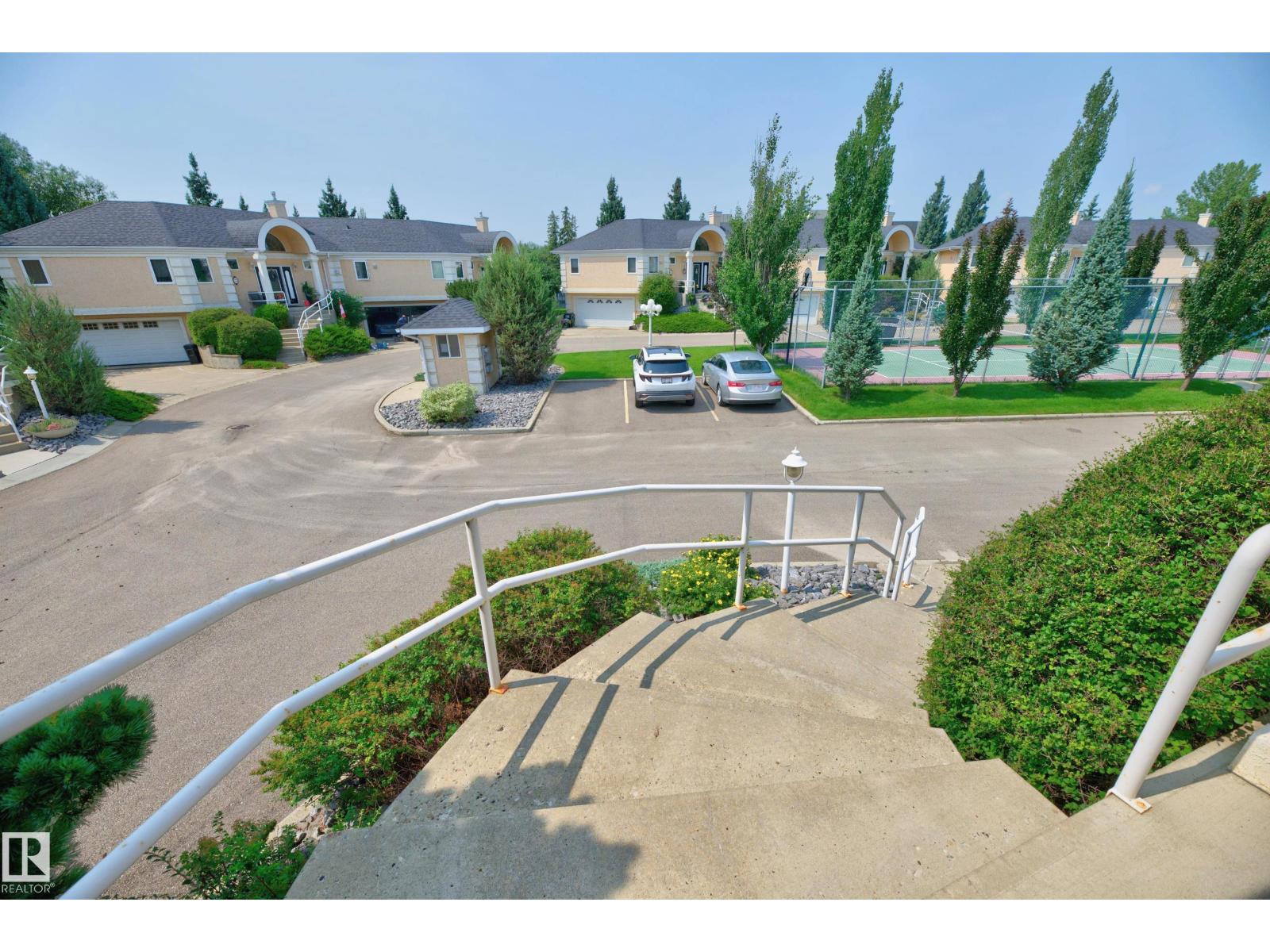 #4 11809 9B AV NW - 16