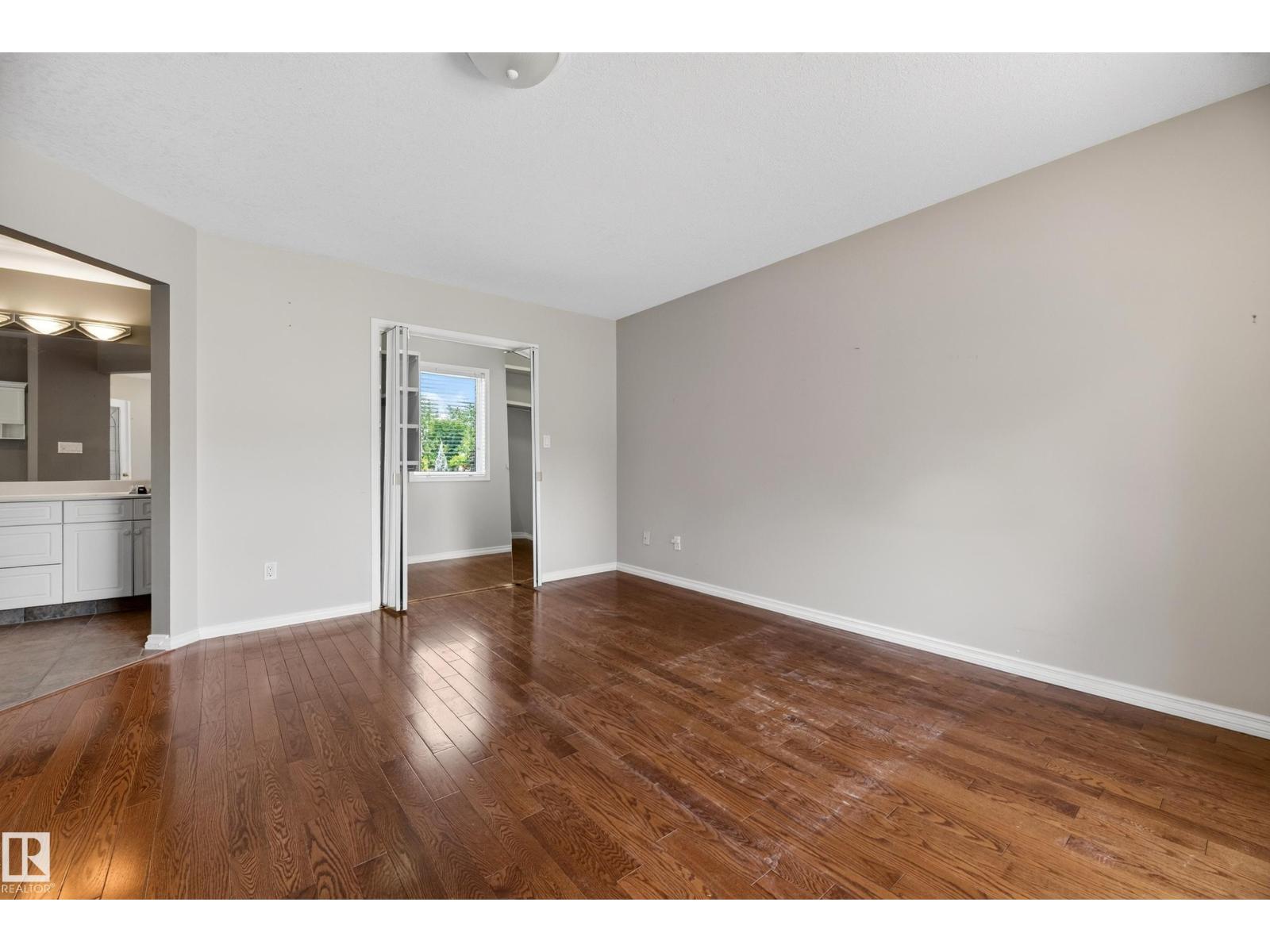 #4 11809 9B AV NW - Image 39