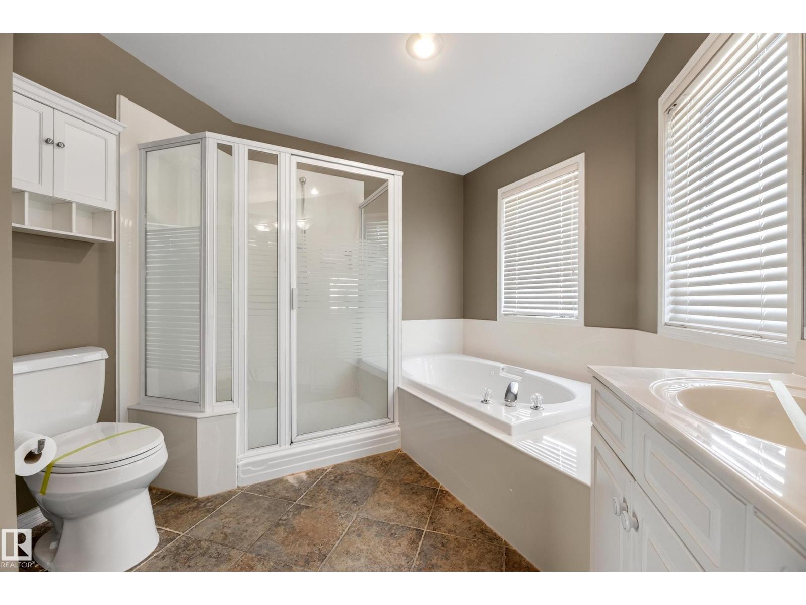 #4 11809 9B AV NW - 44
