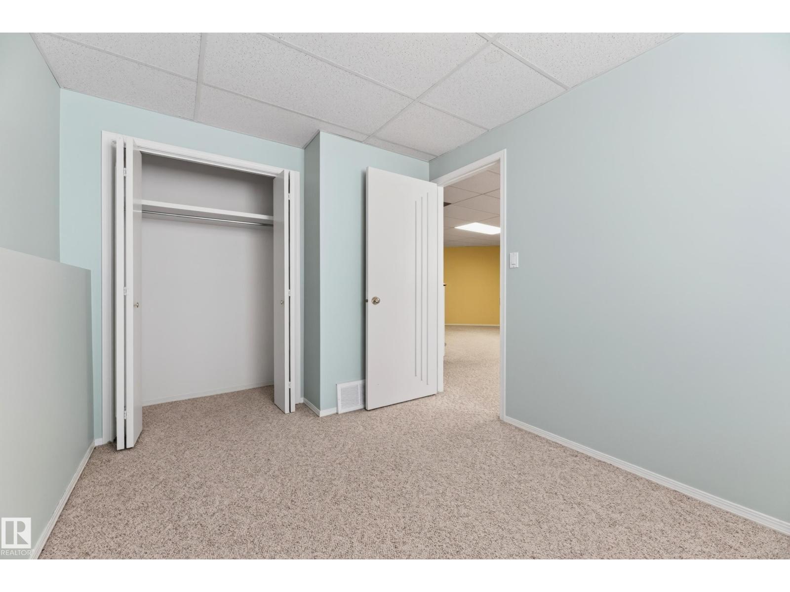 #4 11809 9B AV NW - 53
