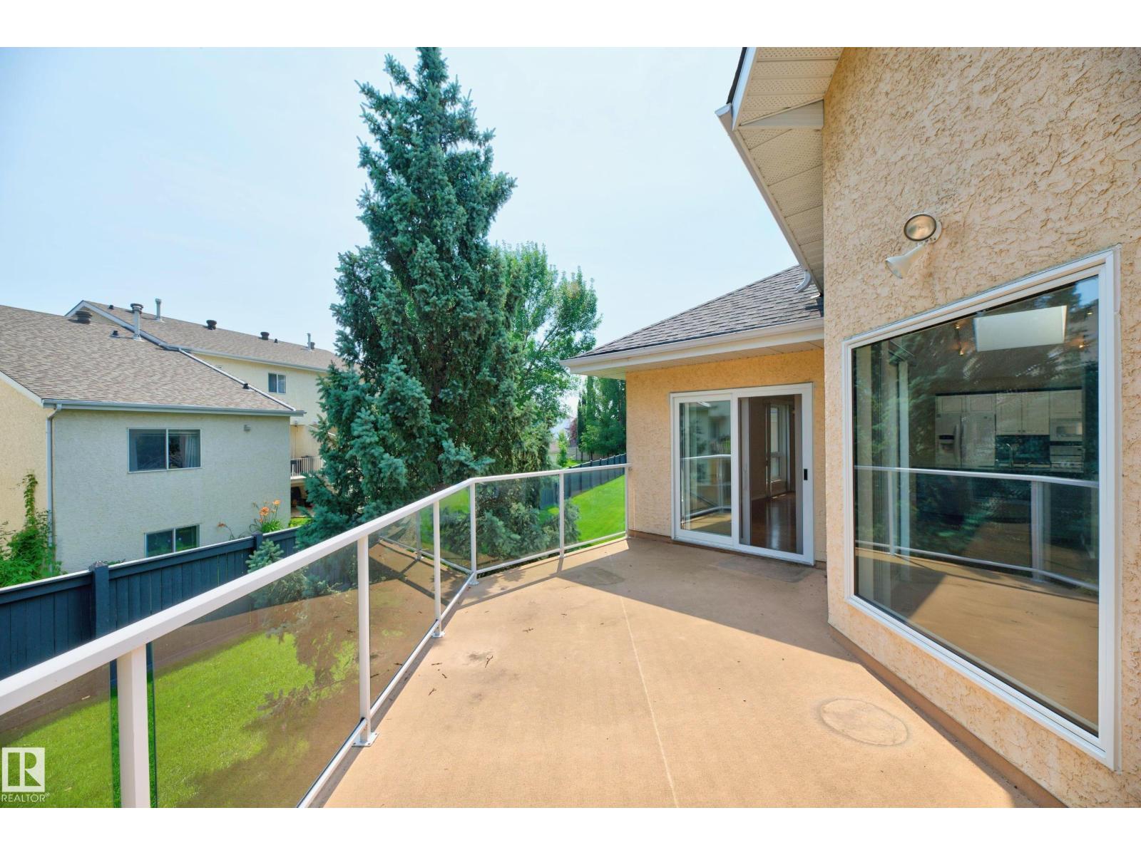 #4 11809 9B AV NW - 11