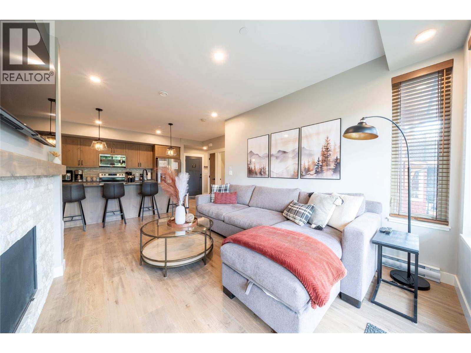 #14 5045 VALLEY Drive - 6