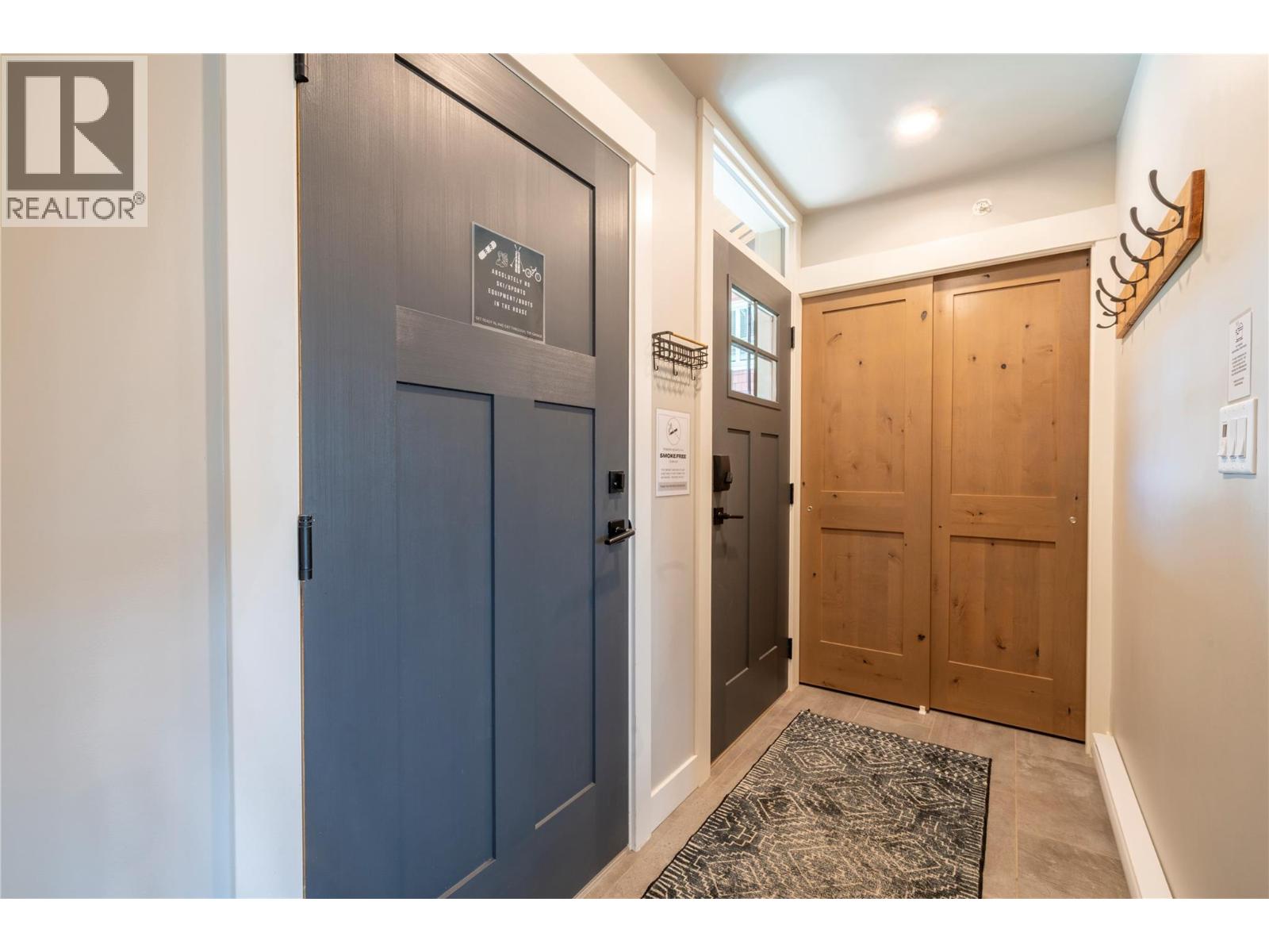 #14 5045 VALLEY Drive - 3