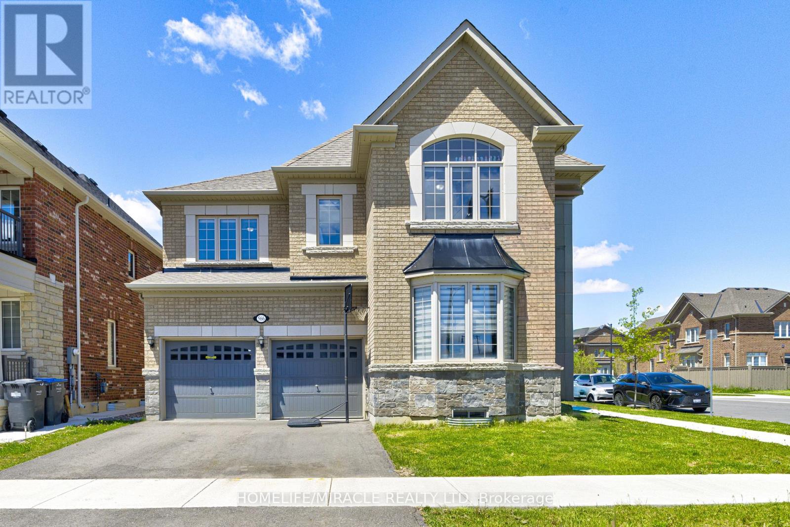 566 BRISDALE DRIVE - 2