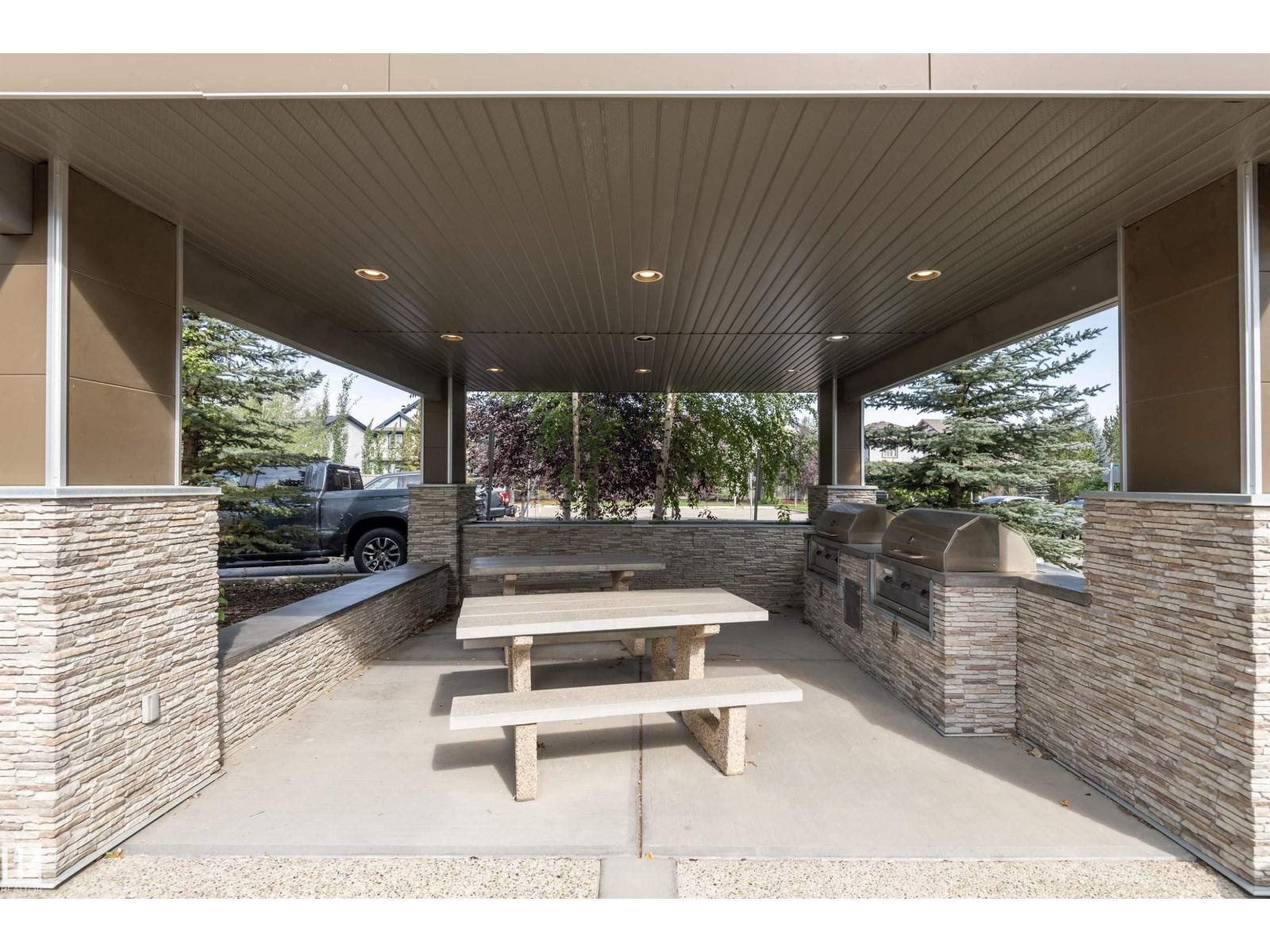 #215 2590 ANDERSON WY SW - 46