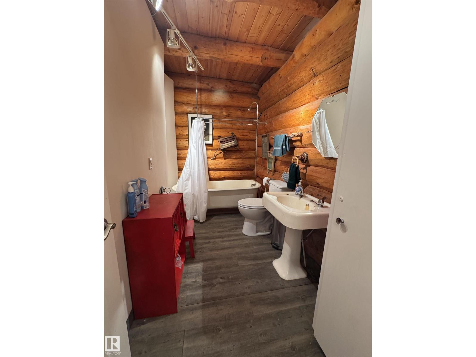 #68 63116 RGE ROAD 255 - 21