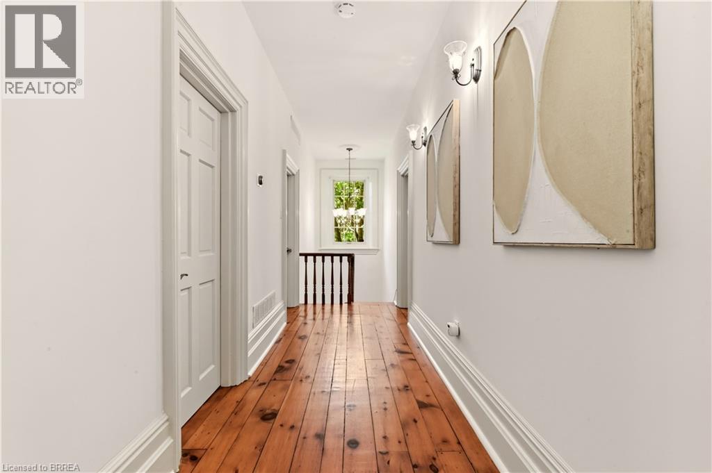 25 DUNBAR Street - 29