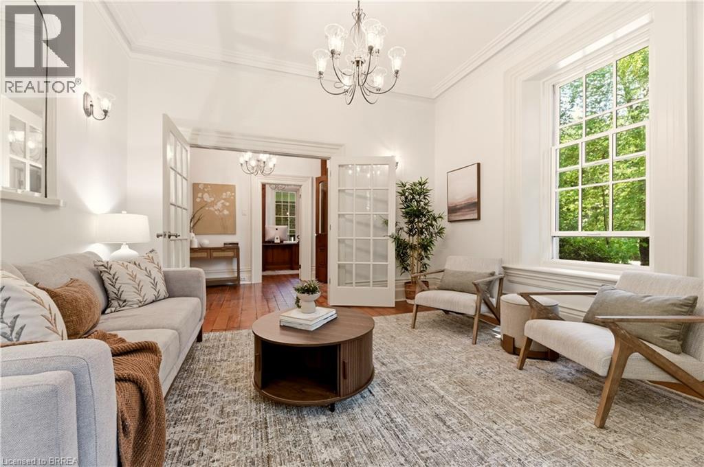 25 DUNBAR Street - 13