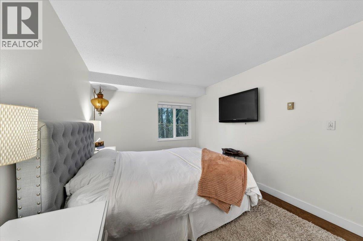 44 1240 FALCON DRIVE, Coquitlam