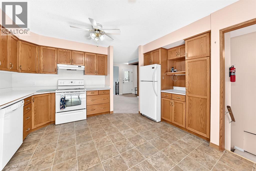 5227 37 Street, Innisfail