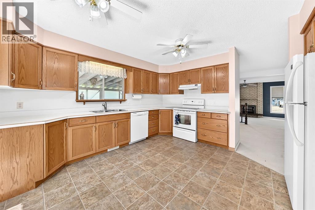 5227 37 Street, Innisfail