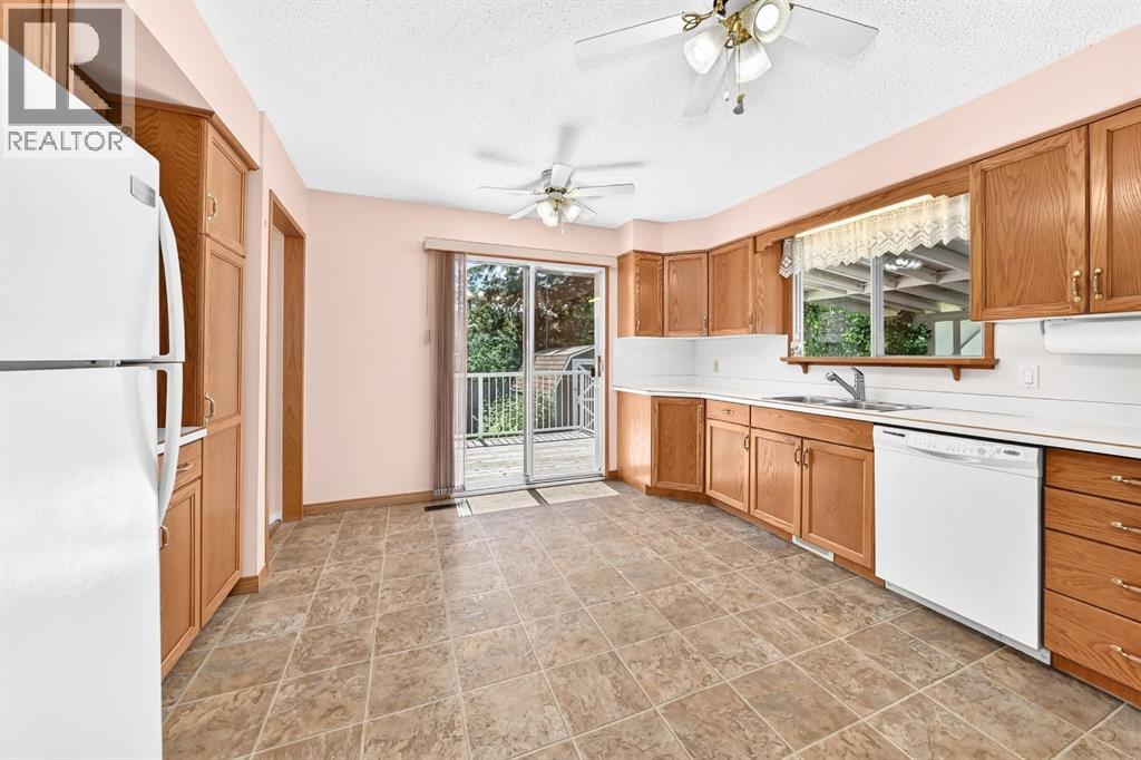 5227 37 Street, Innisfail