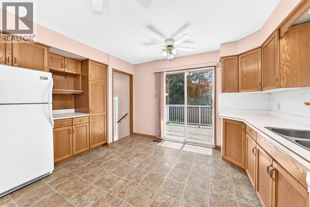 5227 37 Street, Innisfail