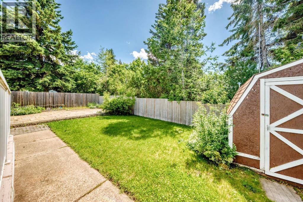 5227 37 Street, Innisfail