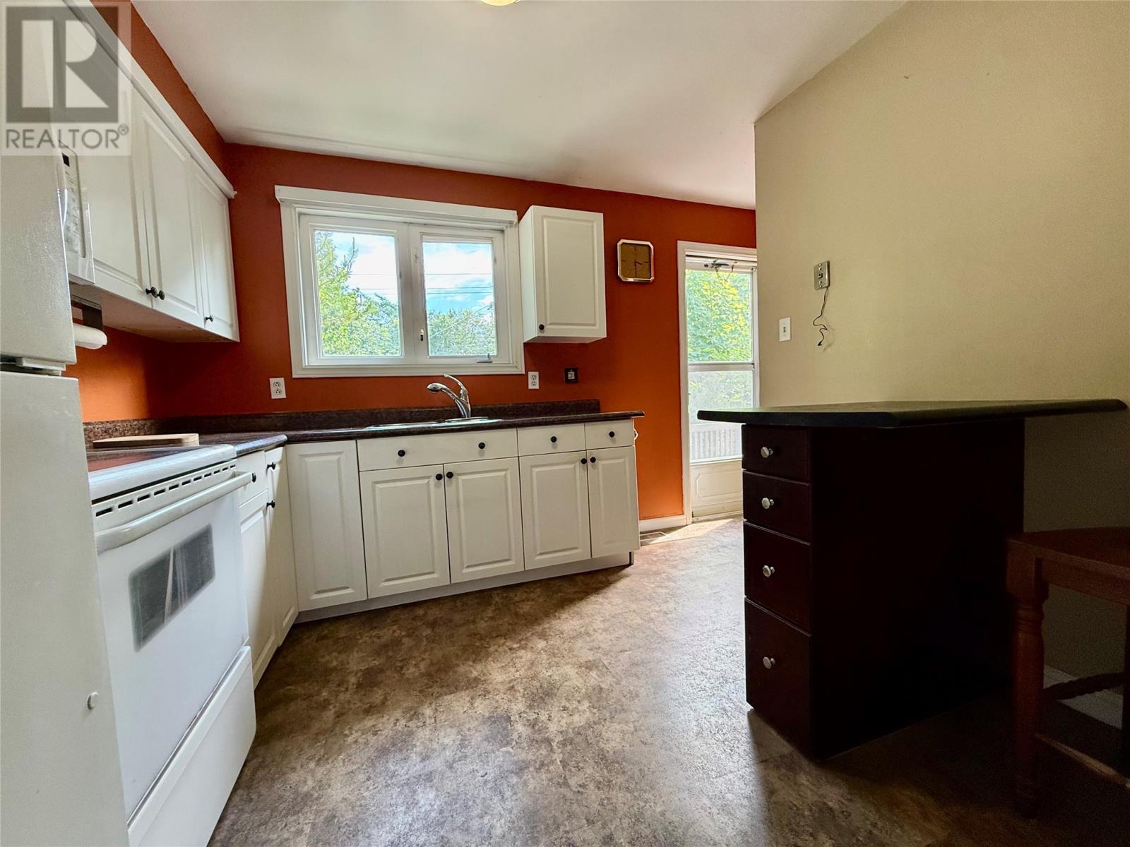 53 Smallwood Drive thumbnail 14