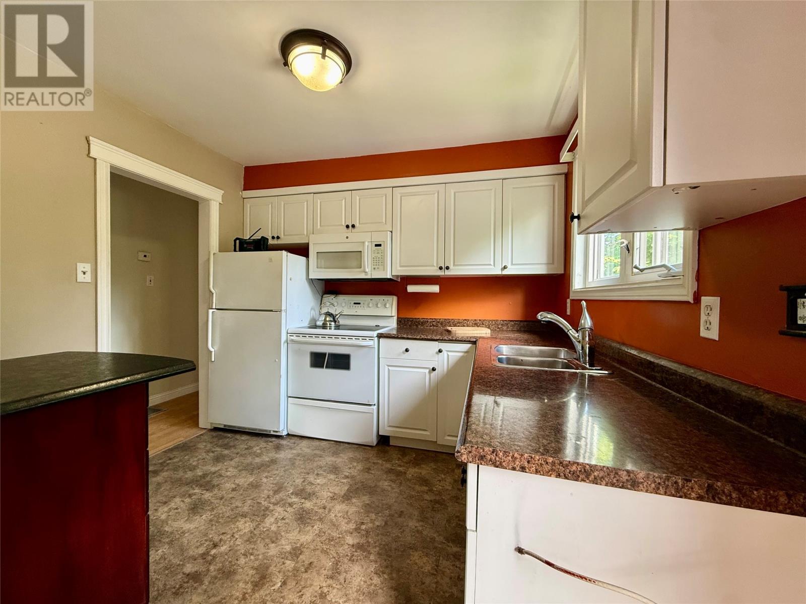 53 Smallwood Drive thumbnail 15