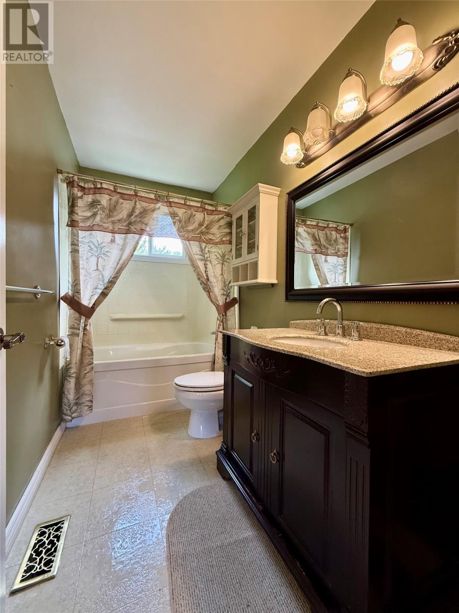 53 Smallwood Drive thumbnail 28