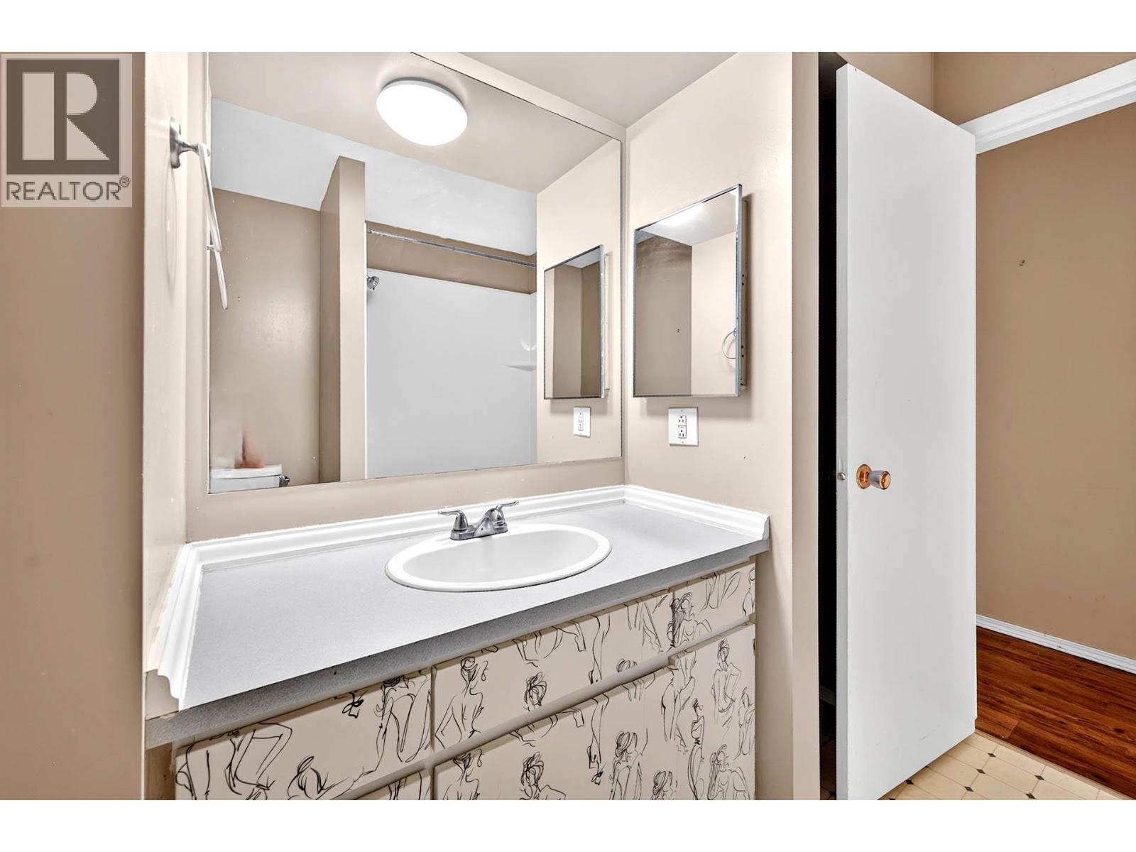 #41 1435 Summit Drive - 23