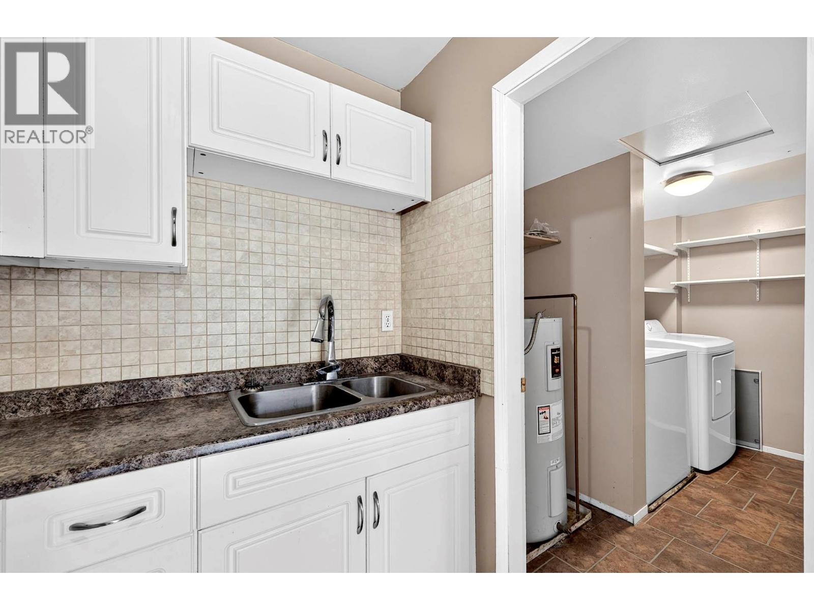 #41 1435 Summit Drive - 13