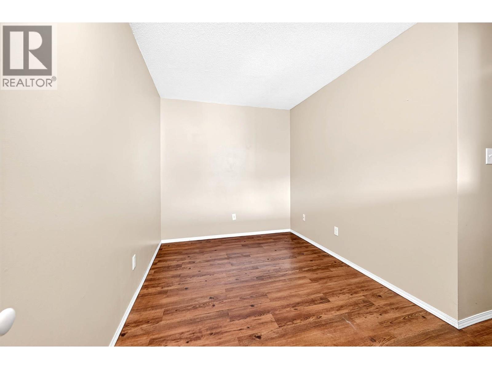 #41 1435 Summit Drive - 20