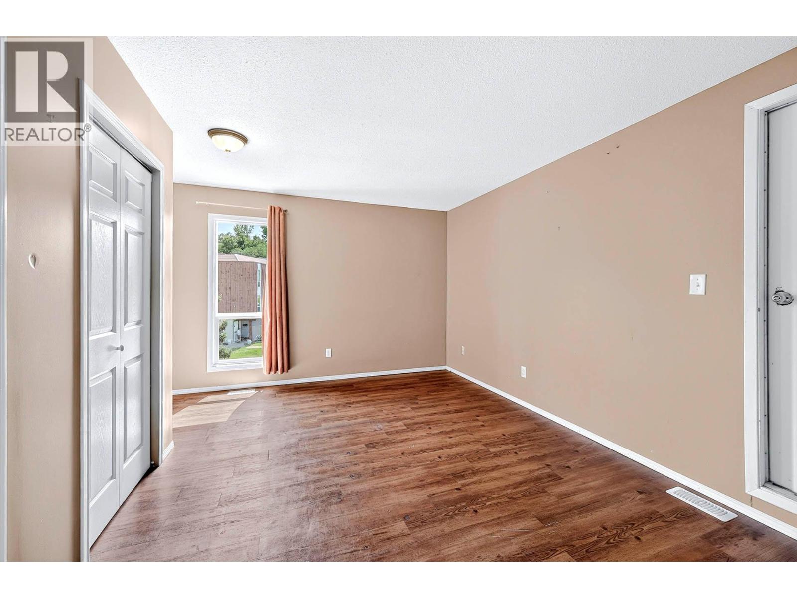 #41 1435 Summit Drive - 16