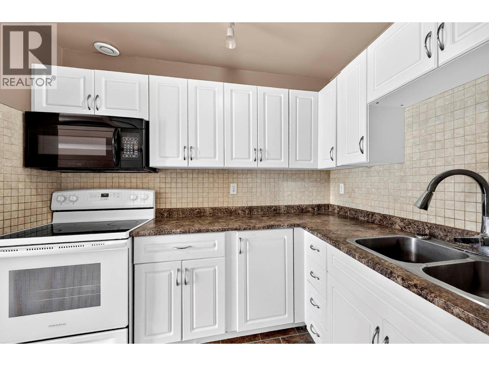 #41 1435 Summit Drive - 11