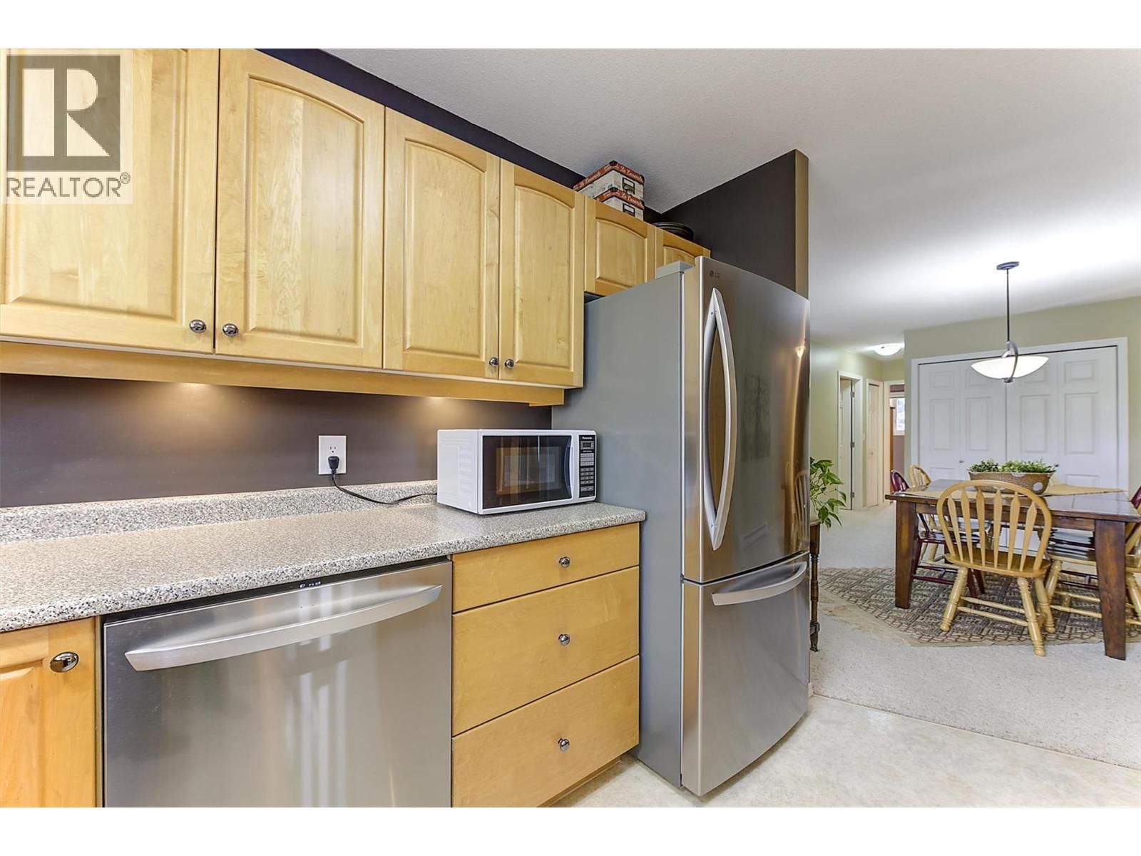  1672 Thayer Court, Kelowna