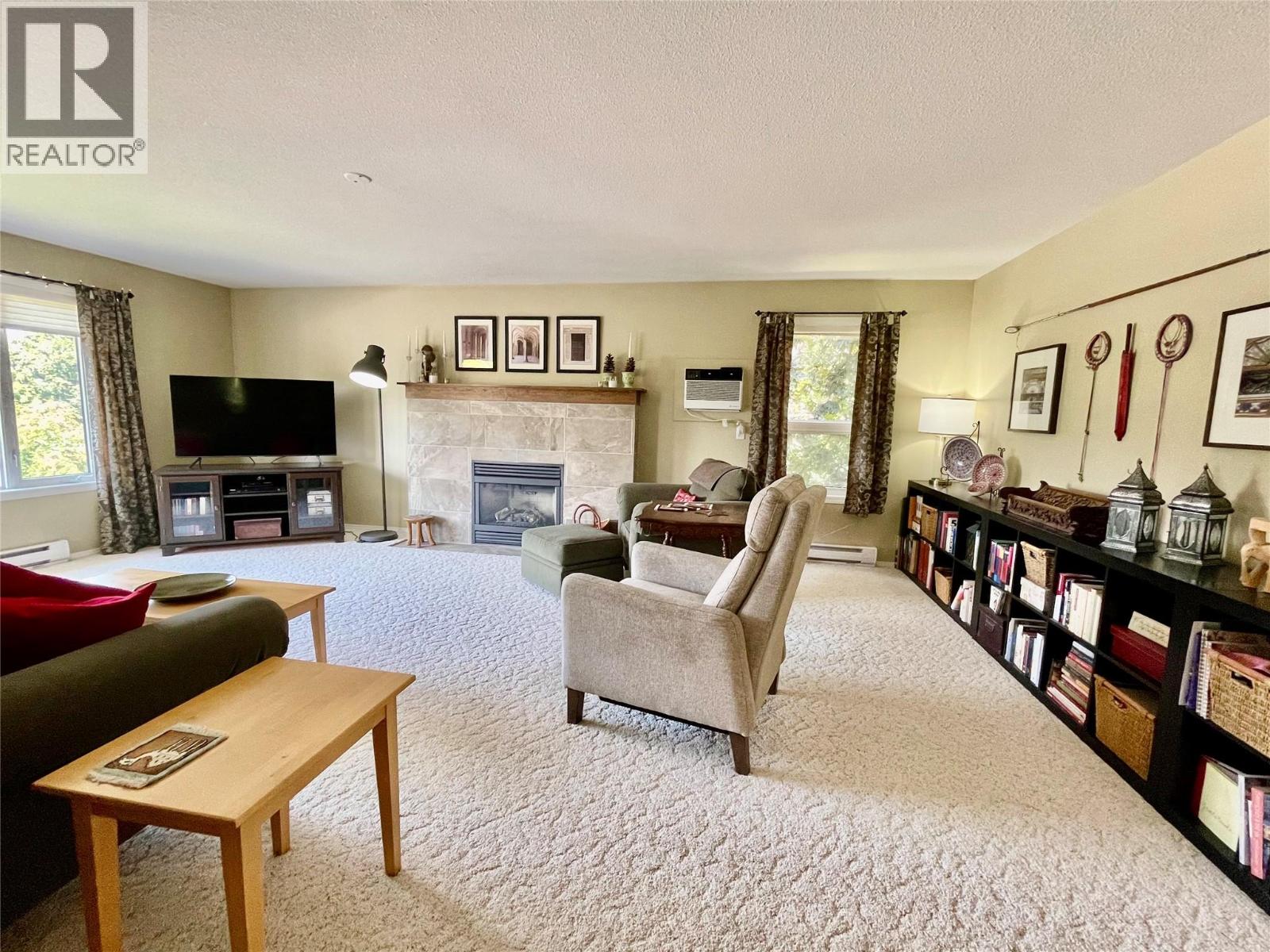  1672 Thayer Court, Kelowna