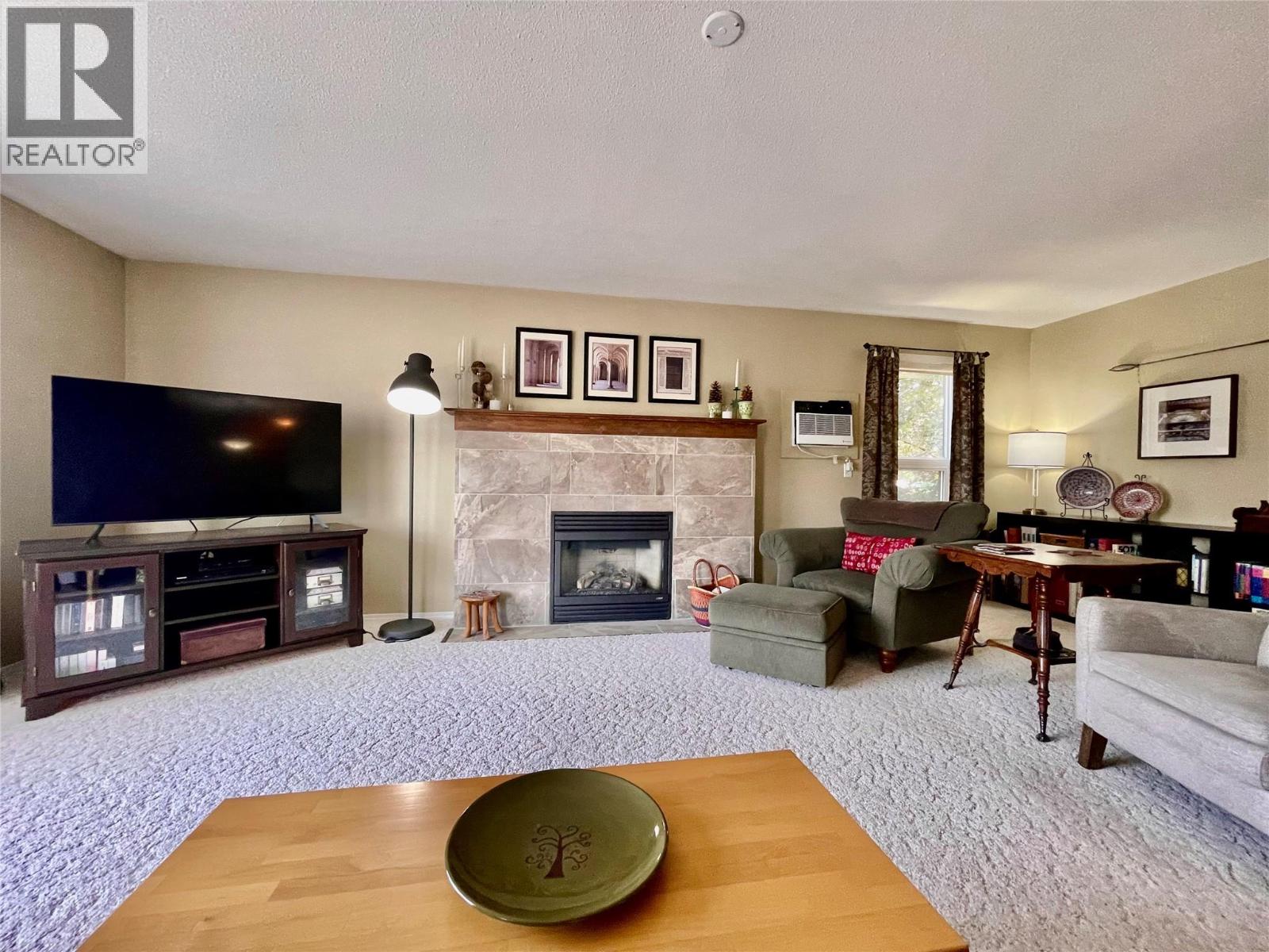  1672 Thayer Court, Kelowna