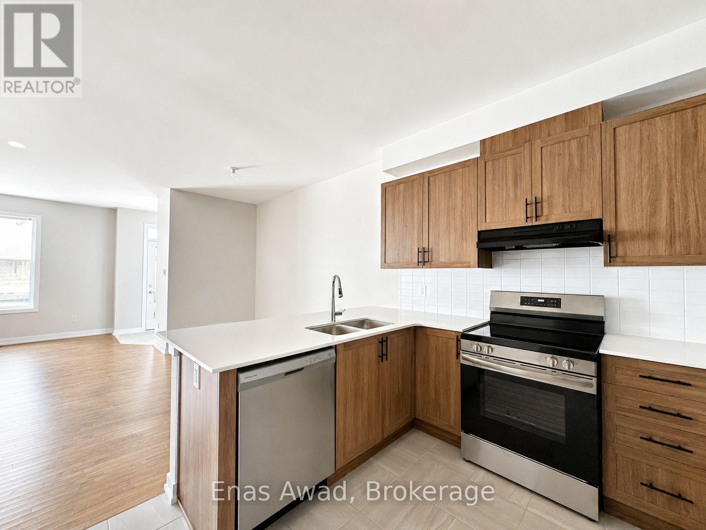 3 Bed, 3 Bath House for Rent in Ottawa – 520 OLDENBURG AVENUE, Ottawa – MLS# X13599126 - Image 6