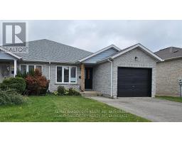 244 AUTUMN CRESCENT