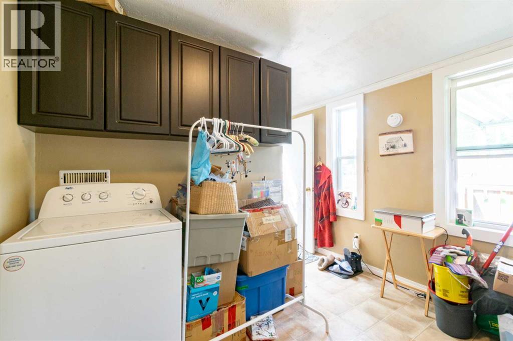 Listing photo – 4706 48 Street, Stettler