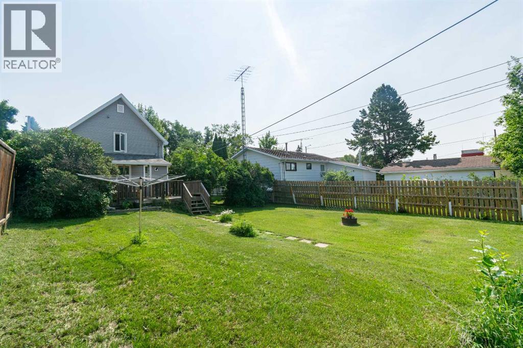 Listing photo – 4706 48 Street, Stettler