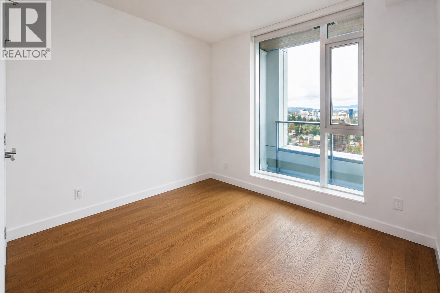 3 Bed, 2 Bath House for Sale in Burnaby – 2907 6000 MCKAY AVENUE, Burnaby – MLS# R3149380 - Image 11