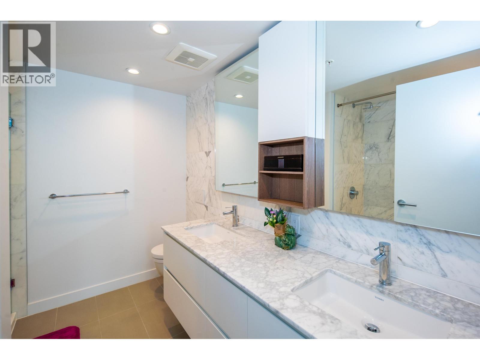 3 Bed, 2 Bath House for Sale in Burnaby – 2907 6000 MCKAY AVENUE, Burnaby – MLS# R3149380 - Image 15
