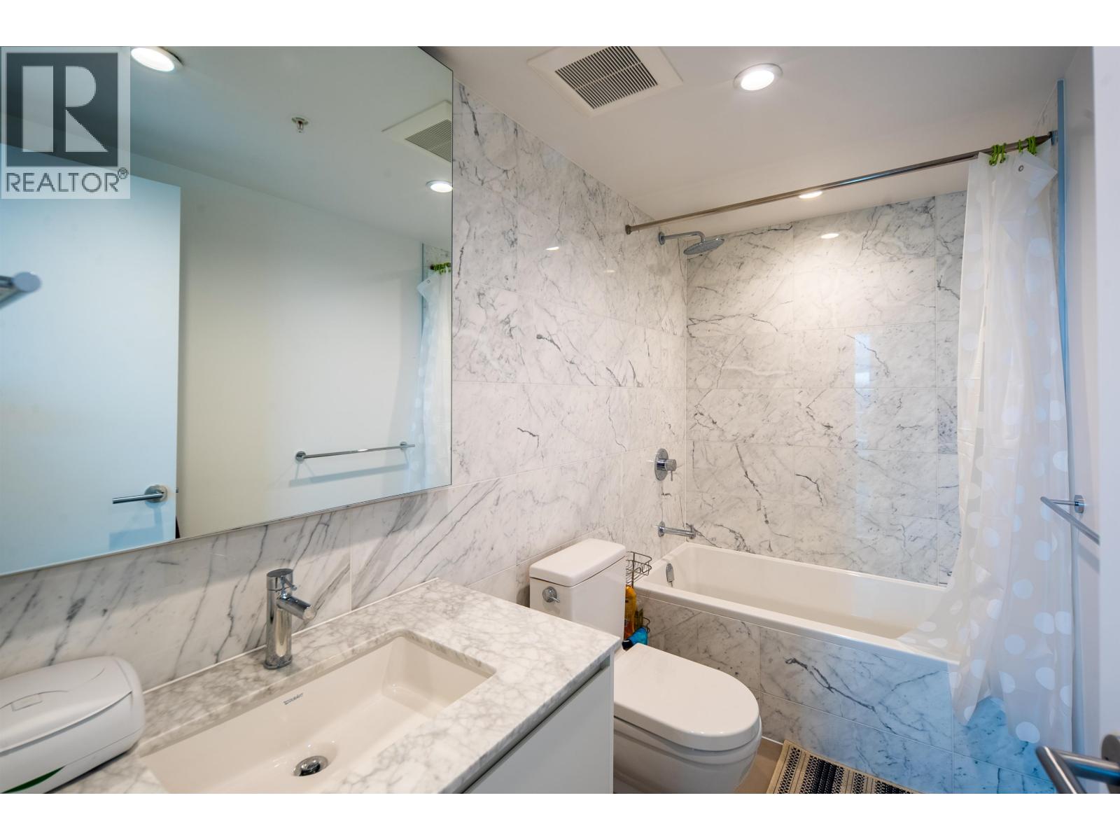 3 Bed, 2 Bath House for Sale in Burnaby – 2907 6000 MCKAY AVENUE, Burnaby – MLS# R3149380 - Image 16