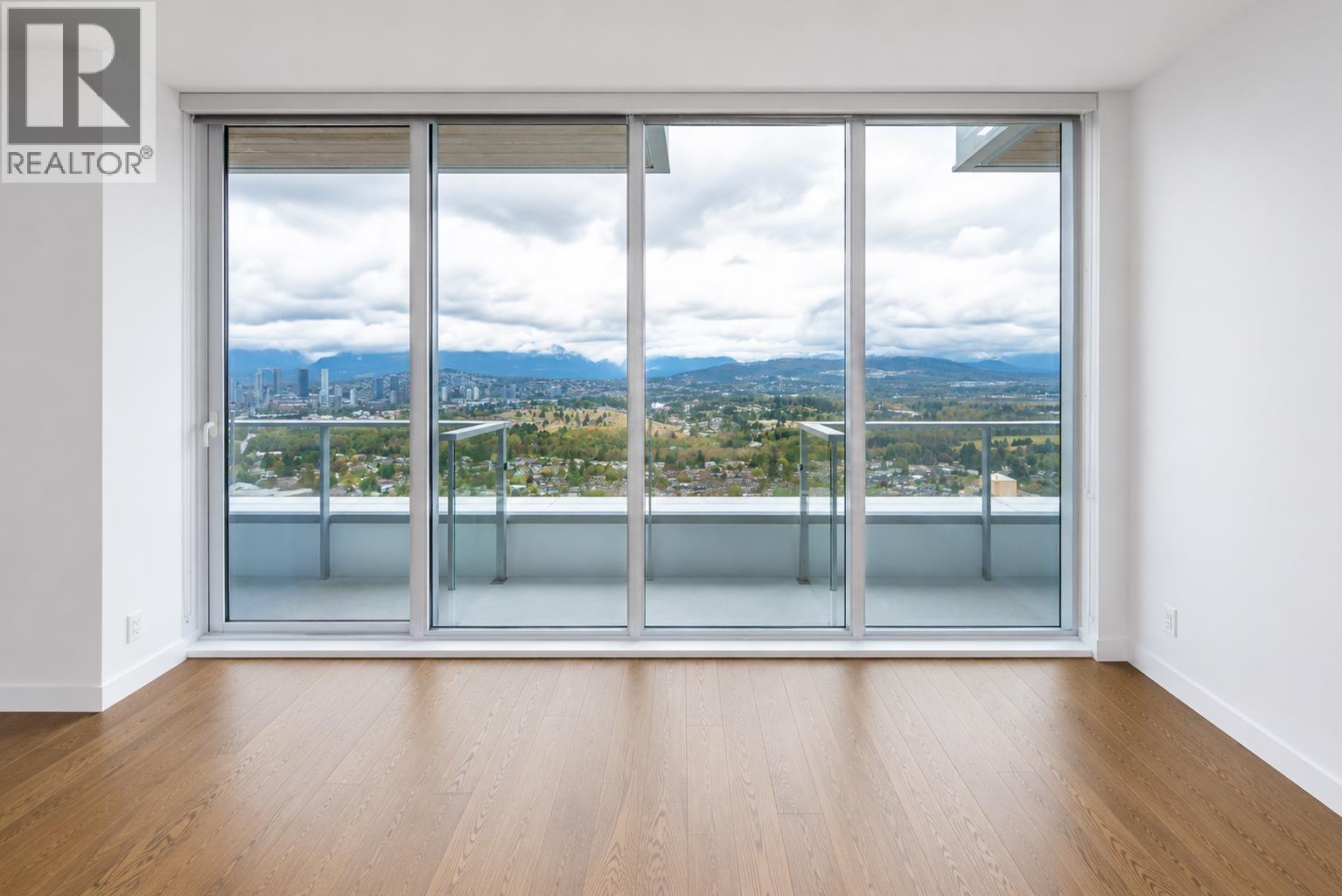 3 Bed, 2 Bath House for Sale in Burnaby – 2907 6000 MCKAY AVENUE, Burnaby – MLS# R3149380 - Image 5