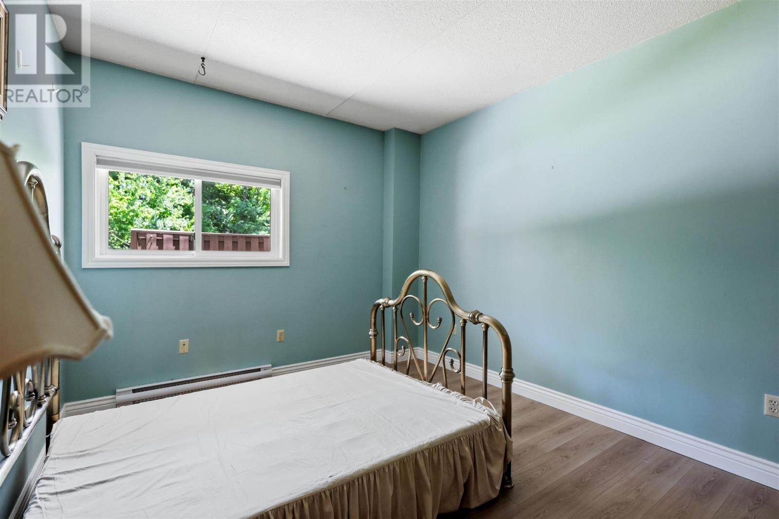 313 MacDonald AVE # 211 - 13