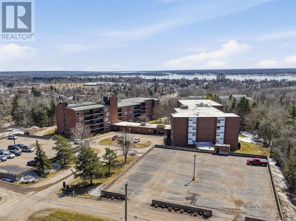 313 MacDonald AVE # 211 - 24