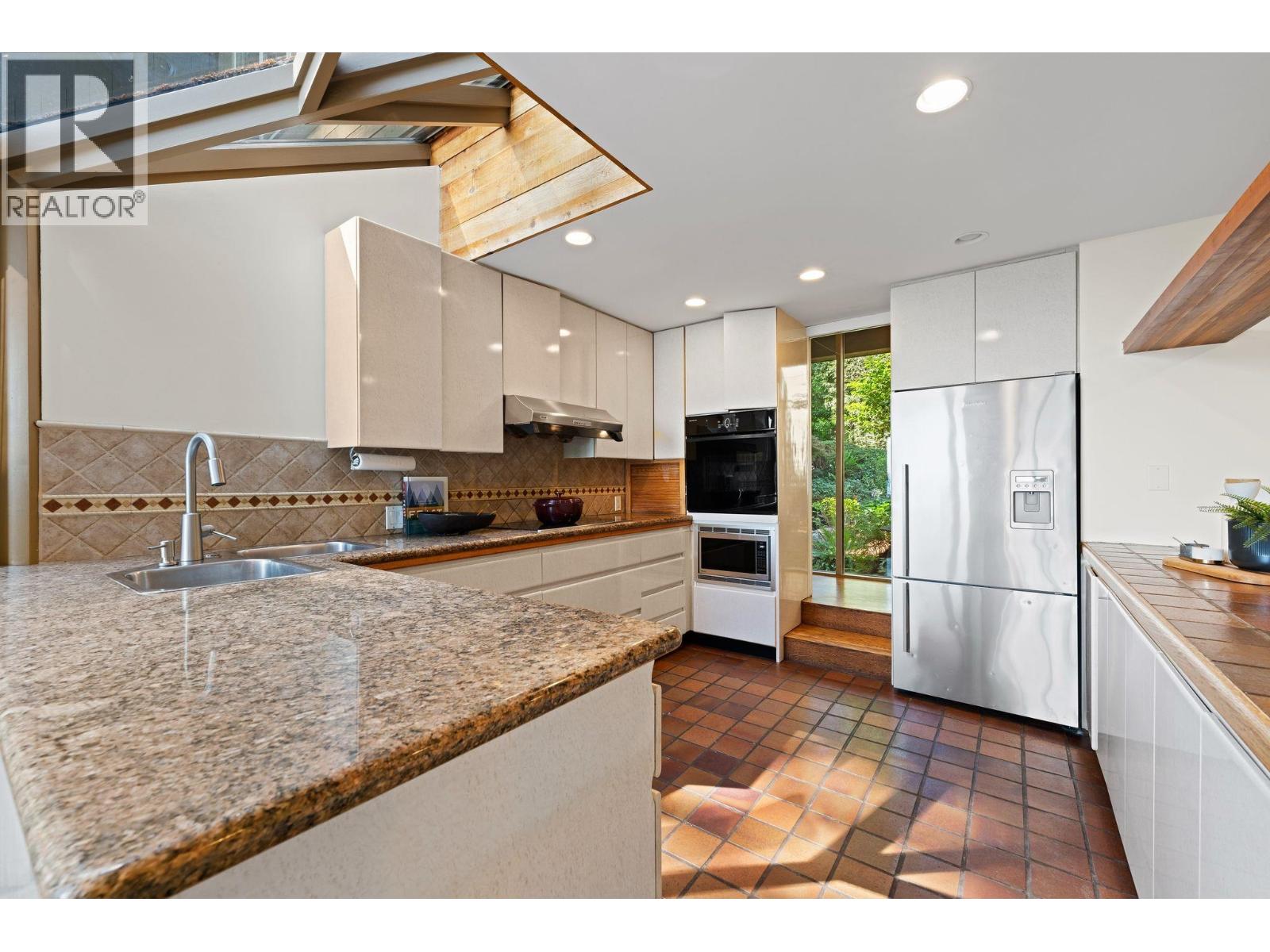 3664 CEDARIDGE PLACE, West Vancouver