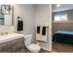 1 Park Street, Penetanguishene, ON L9M1P8 Photo 37