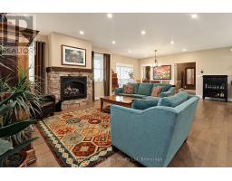 Living room - 1 Park Street, Penetanguishene, ON L9M1P8 Photo 7