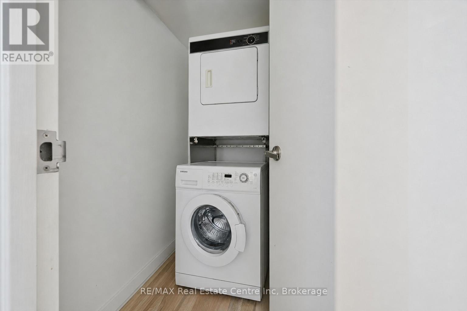 #302 155 HILLCREST AVENUE - Image 13
