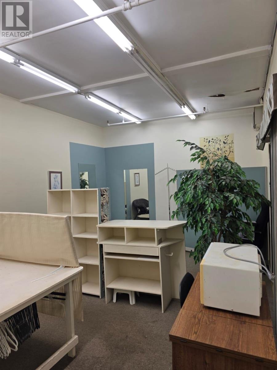 642 Queen ST E # 8, Sault Ste. Marie — photo 2