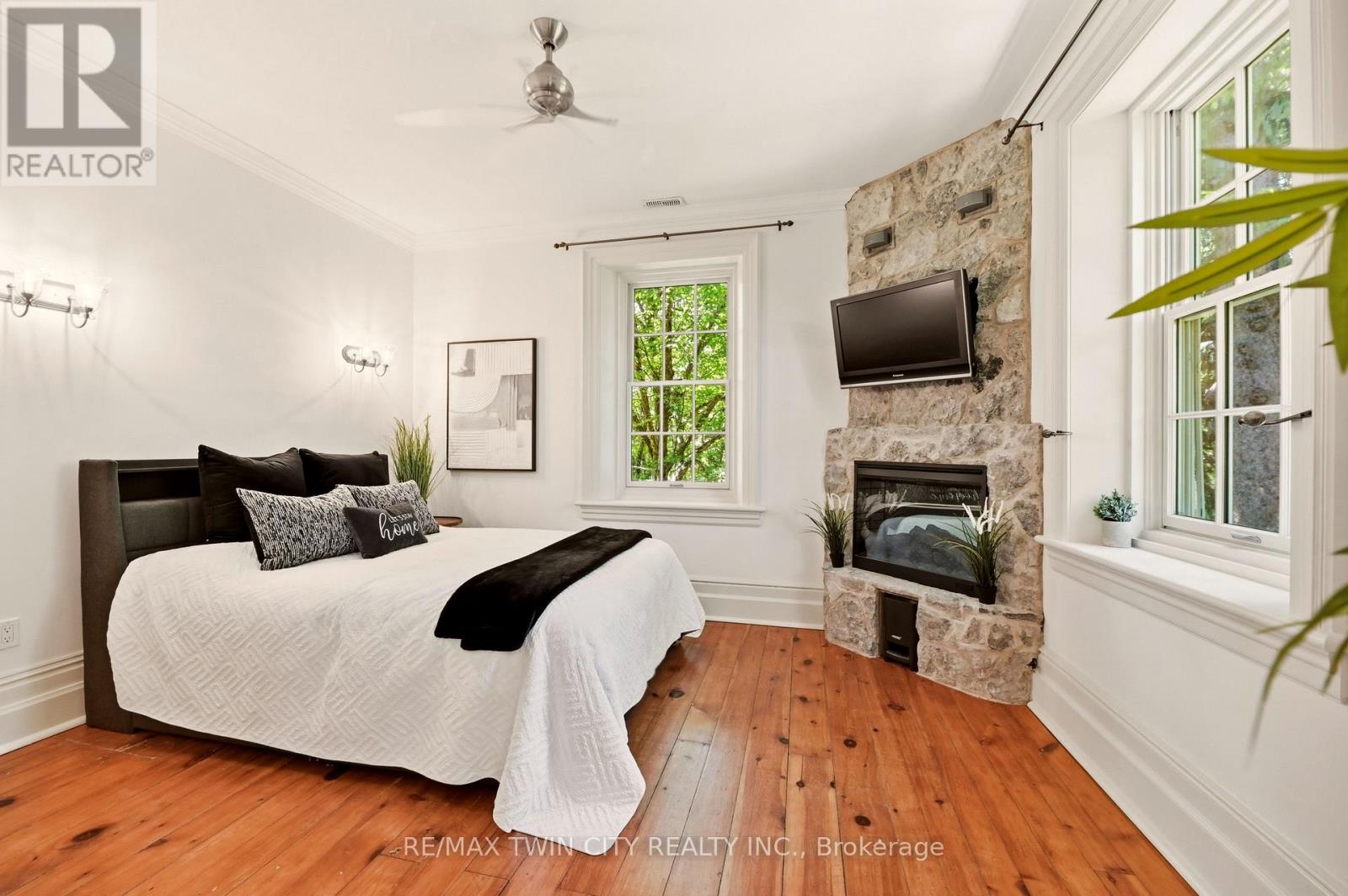 25 DUNBAR STREET - 30