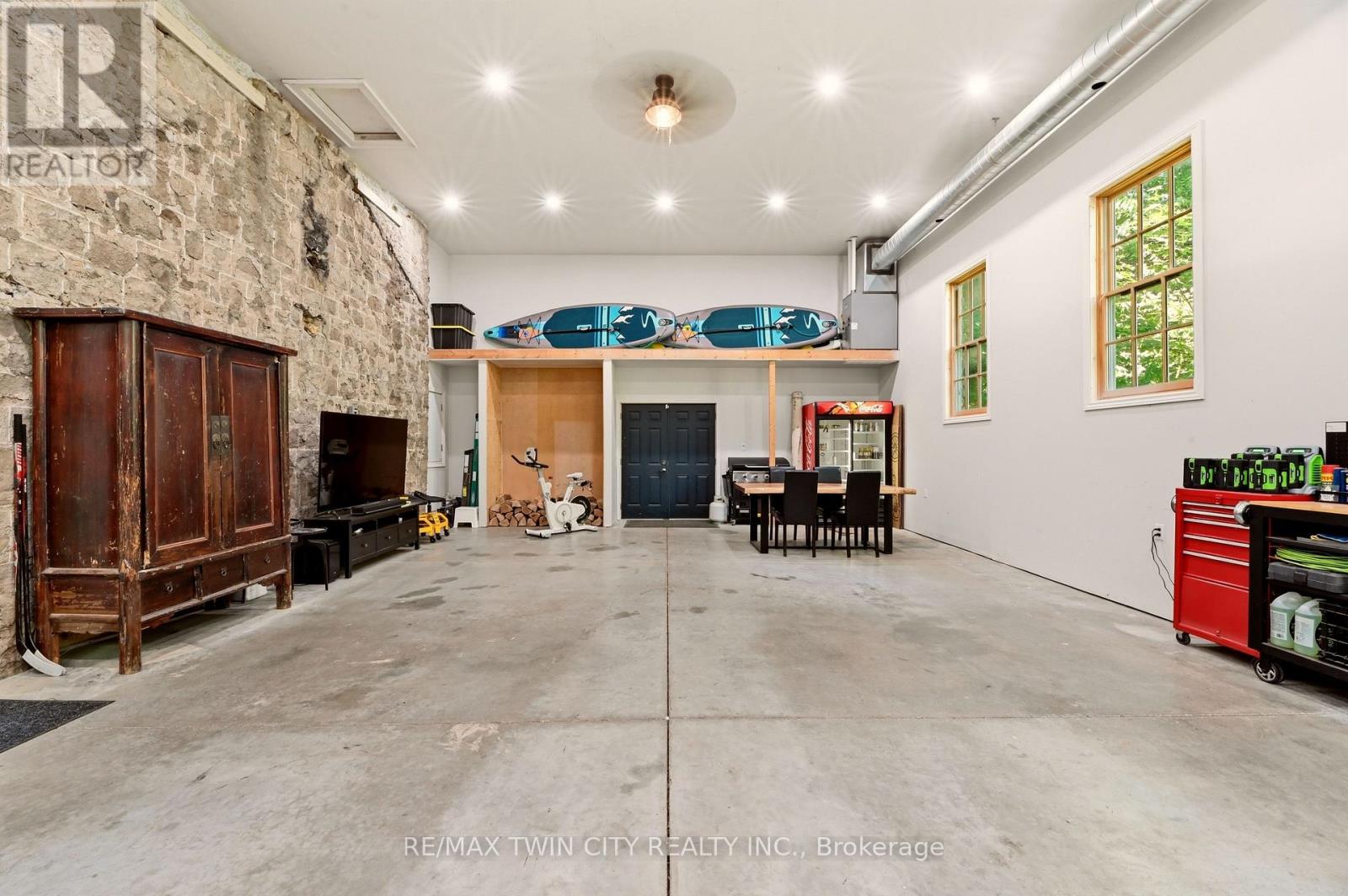 25 DUNBAR STREET - 42