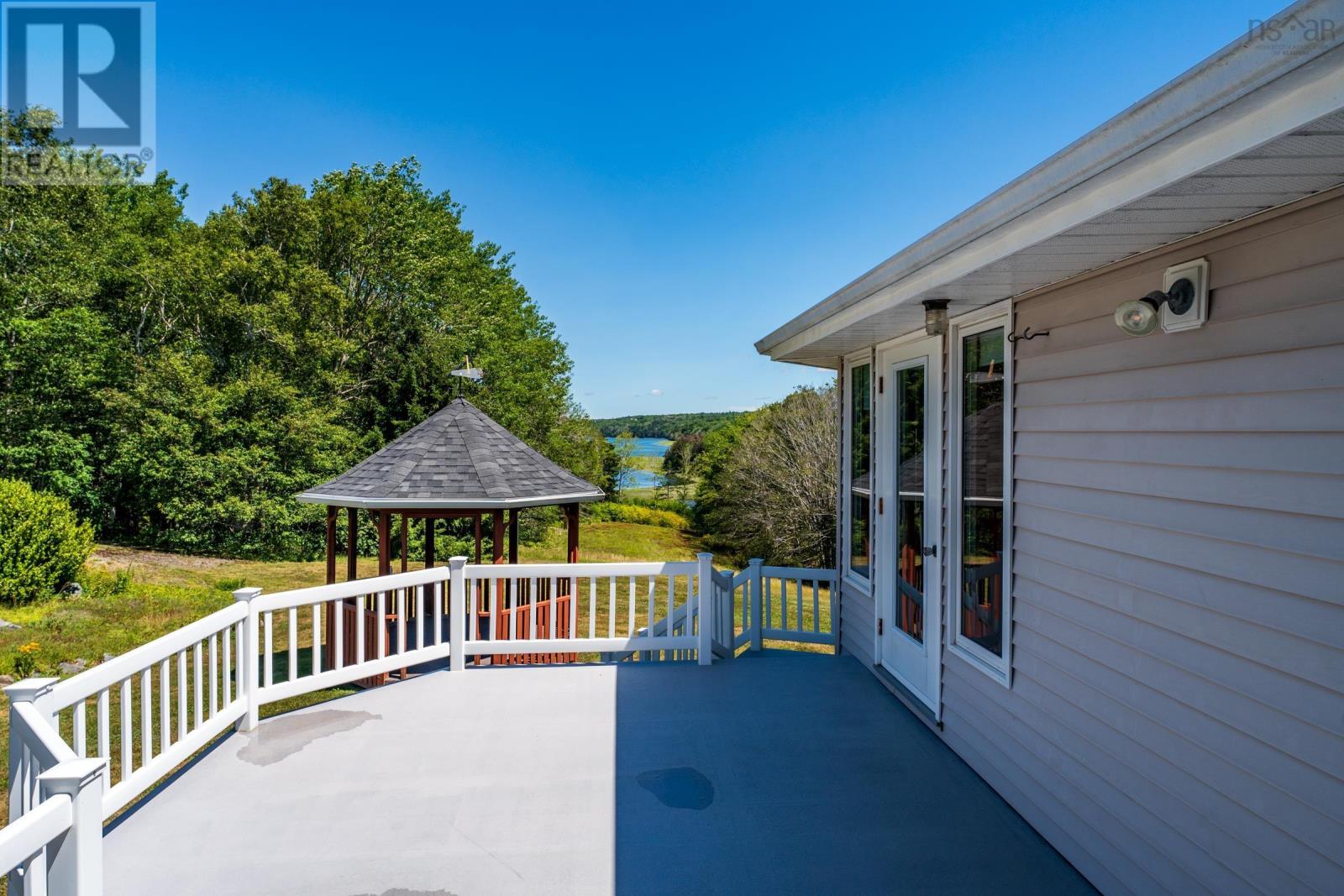 1729 Riverside Road - 10