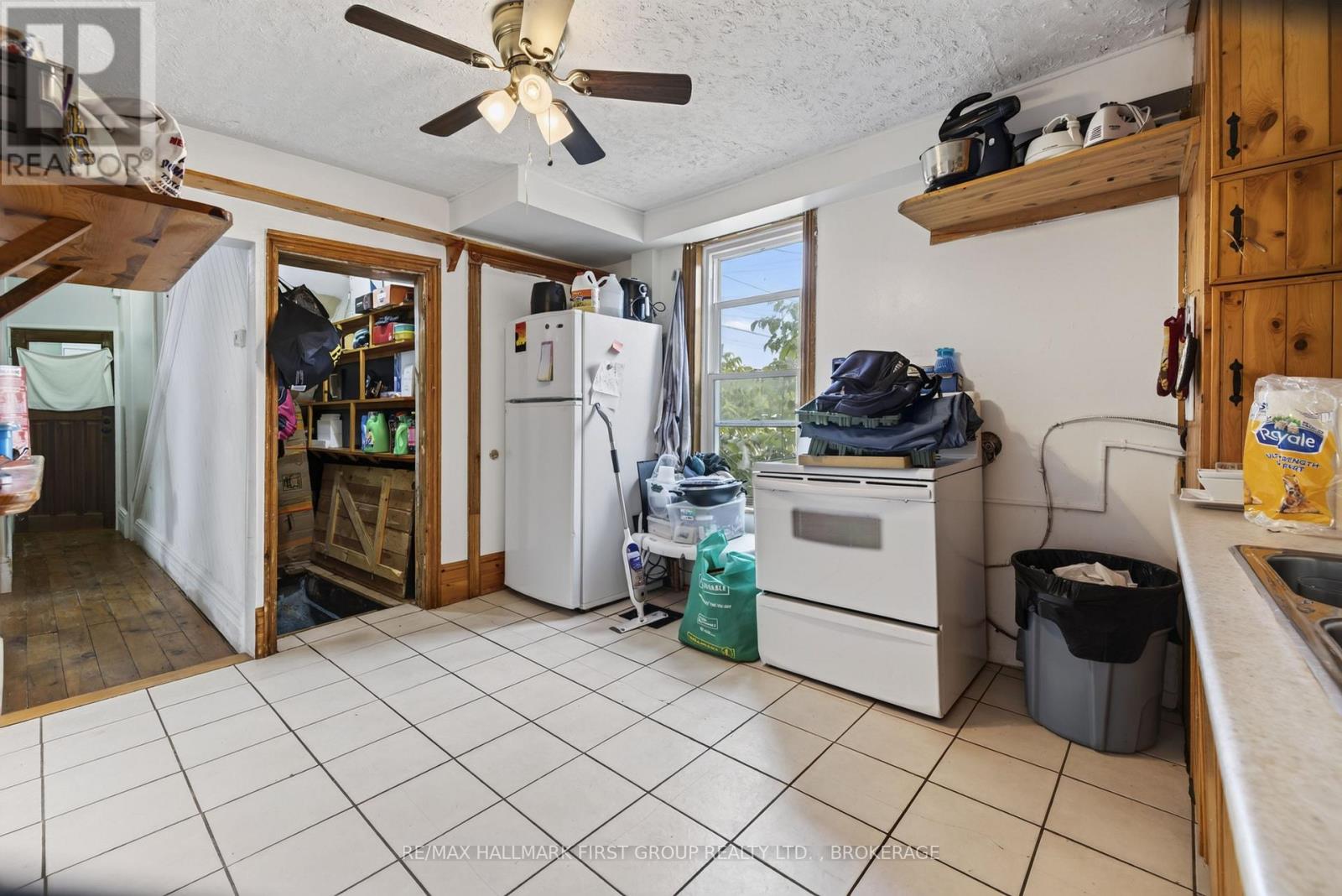 667 MONTREAL STREET - 14